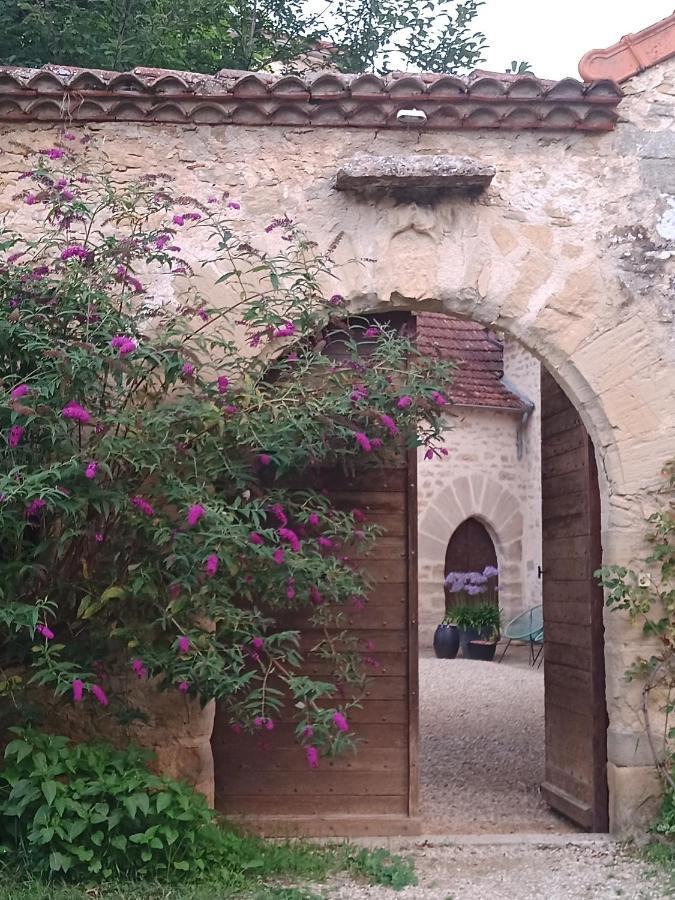 Bed and Breakfast Les Granges De L Abbaye Ginals Esterno foto