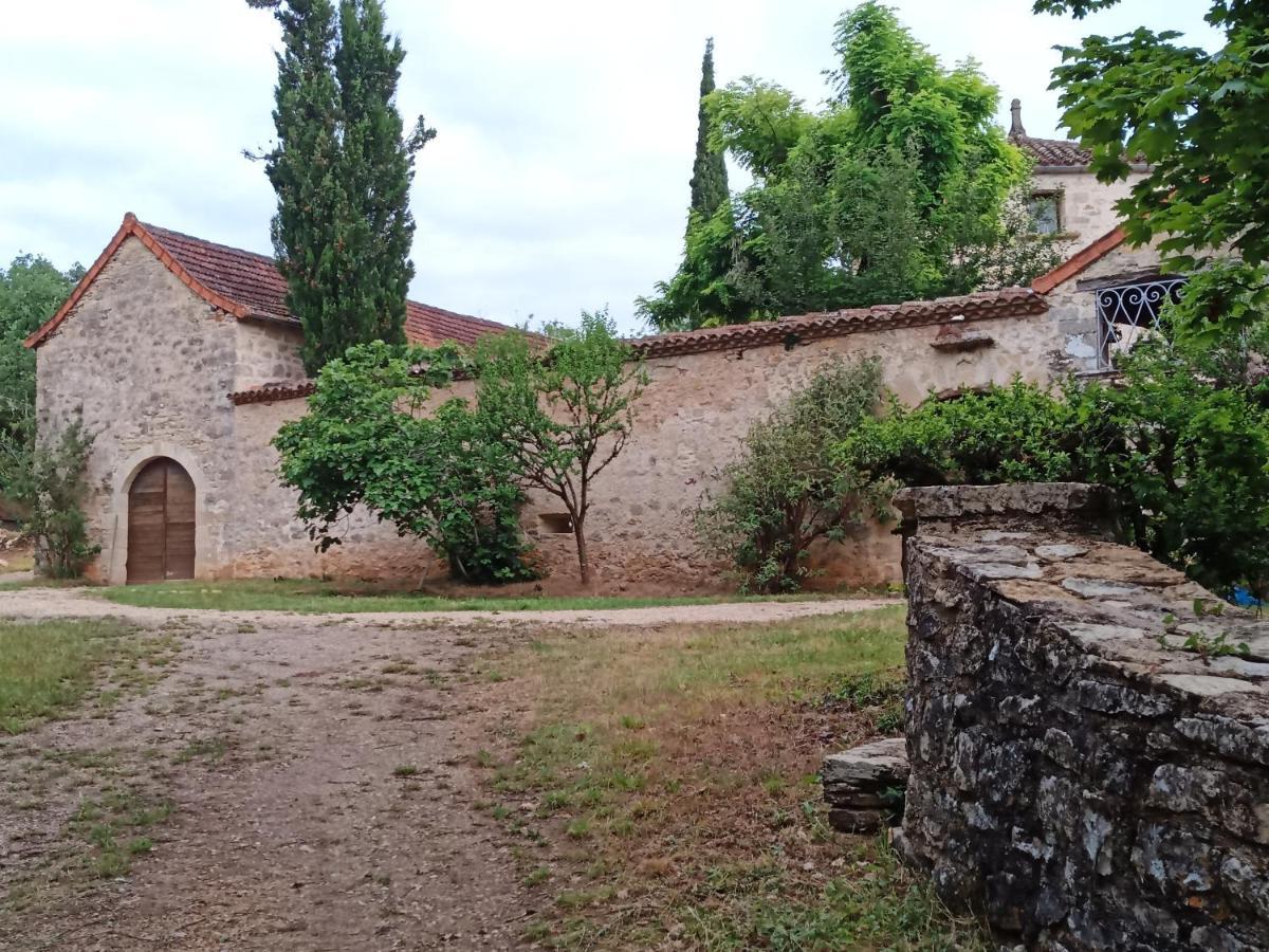 Bed and Breakfast Les Granges De L Abbaye Ginals Esterno foto